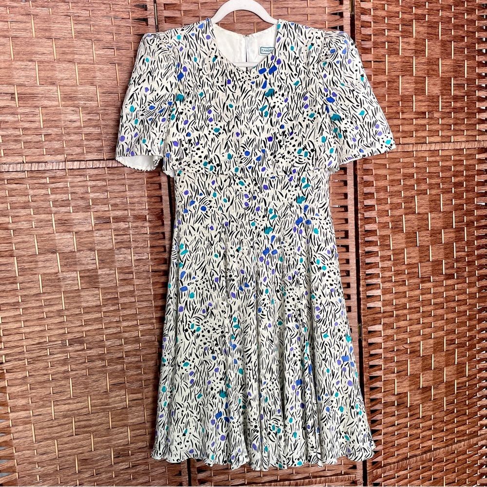 Vintage 80’s Romantic Cottagecore
Tea Party Dress Puff Sleeves Size S, 100% Silk